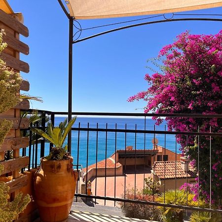 Lo Scoglio Apartment فاريغوتي المظهر الخارجي الصورة