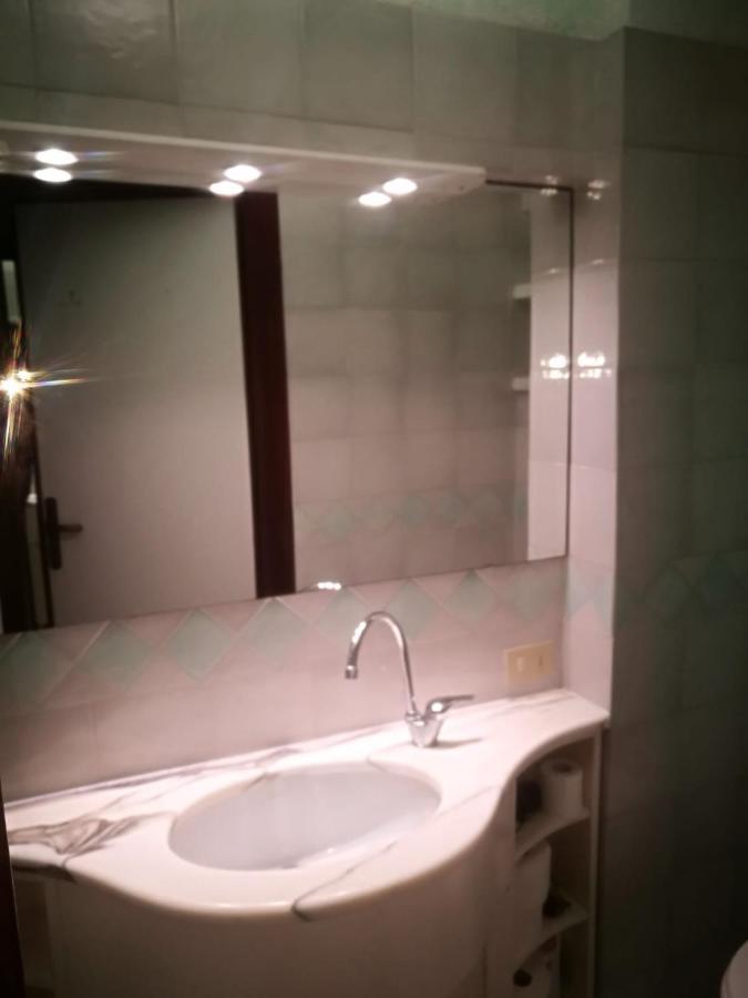 Lo Scoglio Apartment فاريغوتي المظهر الخارجي الصورة
